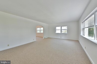 67 Grove Ave unit 2ND FL, Flourtown, PA 19031 - photo 6