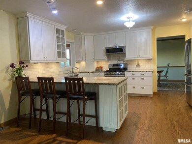 816 W 59th St, Davenport, IA 52806 - photo 6