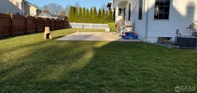 13 Jennifer Way, Monmouth Junction, NJ 08852 - photo 3