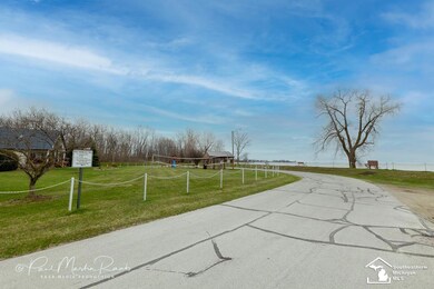 4450 Sycamore Rd, Newport, MI 48166 - photo 5