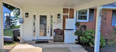 207 Pearson Dr, Colonial Beach, VA 22443 - photo 3