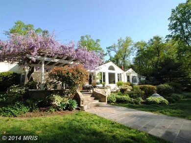 8552 Horseshoe Ln, Potomac, MD 20854 - photo 2
