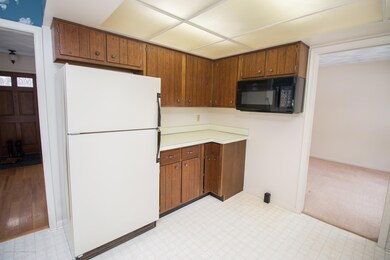 5617 Schafer Rd, Lansing, MI 48911 - photo 7