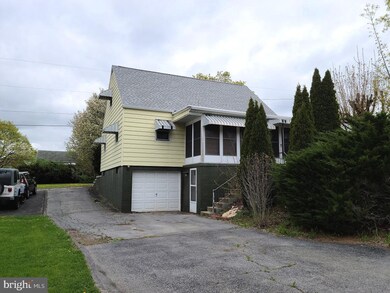 317 N Franklin St, Waynesboro, PA 17268 - photo 5