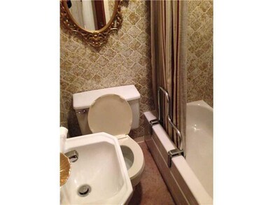 Full Bath.