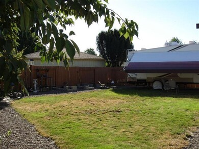 1187 Glengrove Ave, Central Point, OR 97502 - photo 3