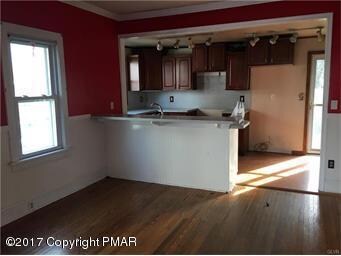 33 Davey Ave, Pen Argyl, PA 18072 - photo 6