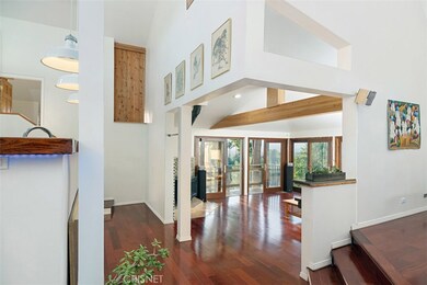 5011 Macfarlane Ln, Woodland Hills, CA 91364 - photo 6