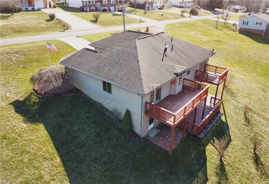 1325 Faulk Ave, East Liverpool, OH 43920 - photo 6