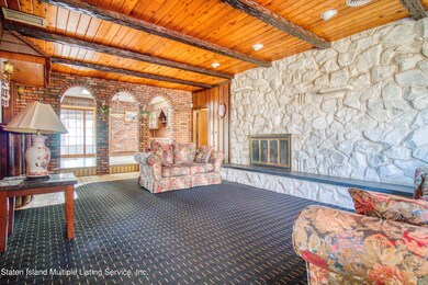 114 Merrick Avenue-28