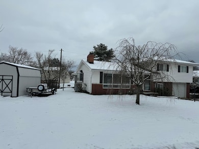 122 Columbia Dr, Waverly, OH 45690 - photo 3