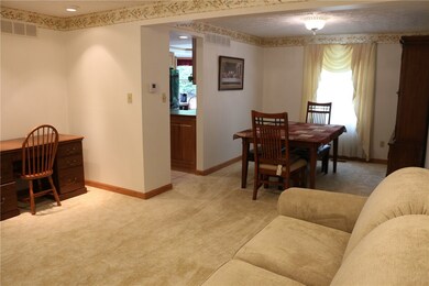 Livingroom 15x12