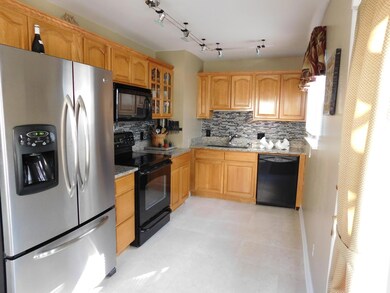 653 Scriven Ave, Columbus, OH 43228 - photo 7