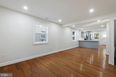 6009 Somerset Rd, Riverdale, MD 20737 - photo 4