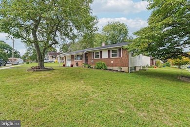 625 Newfield Rd, Glen Burnie, MD 21061 - photo 2