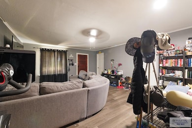 816 S Indiana Ave, Weslaco, TX 78596 - photo 5