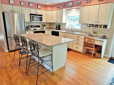 19 Timber Ridge Rd, Pawcatuck, CT 06379 - photo 5