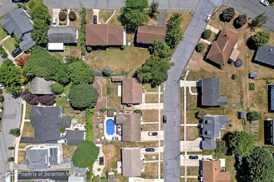 720 Sunset Dr, Olyphant, PA 18447 - photo 5