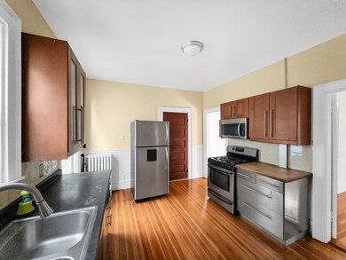 27 Woodlawn St unit 2, Jamaica Plain, MA 02130 - photo 3