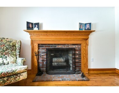 64 Green Ln, Sherborn, MA 01770 - photo 7