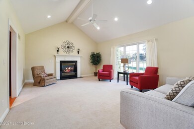 2011 Clarke Pointe Dr, Crestwood, KY 40014 - photo 4