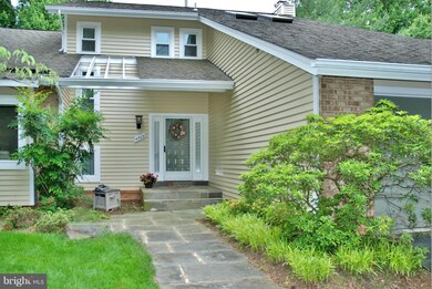 14509 Antigone Dr, North Potomac, MD 20878 - photo 2