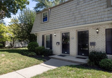 16 Corey Colonial, Agawam, MA 01001 - photo 2