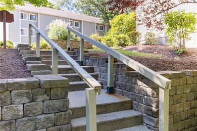 400 New River Rd unit 311, Manville, RI 02838 - photo 3