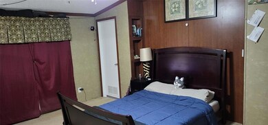 297 Latham Ln, Rhome, TX 76078 - photo 5