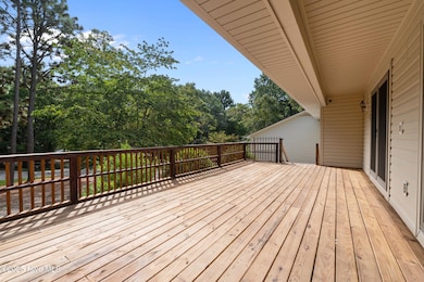 102 Thistle Ln, West End, NC 27376 - photo 7