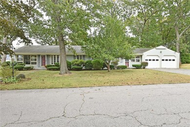 90 Lancaster Ave, Warwick, RI 02886 - photo 3