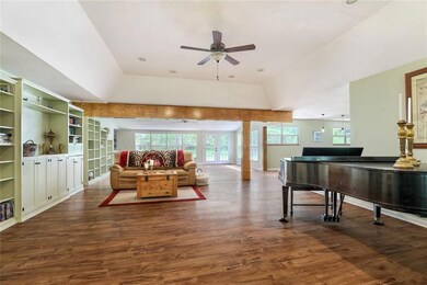 Very open floor plan with oversized living and fam
