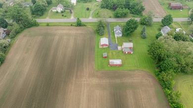 Three Oaks Rd-142