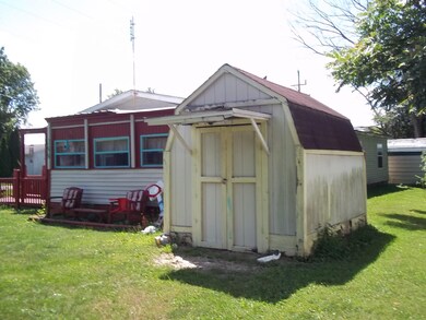 822 N Jackson St, Andrews, IN 46702 - photo 5