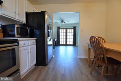 202 Glen Rd, Pasadena, MD 21122 - photo 7