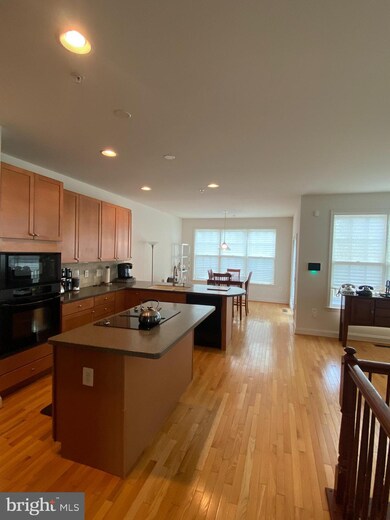 9121 Marlove Oaks Ln, Owings Mills, MD 21117 - photo 2