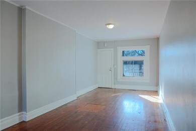 Living/Dining Area