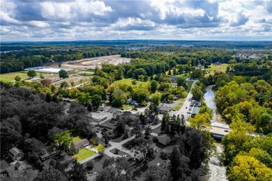 9749 E River Rd N, Olmsted Falls, OH 44138 - photo 4