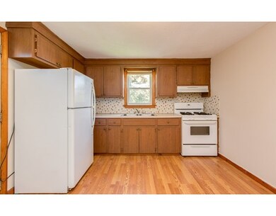 196 7th Ave, Lowell, MA 01854 - photo 5