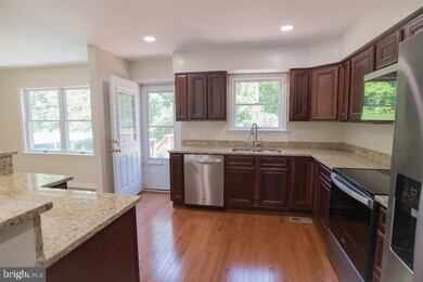 8822 Stonehaven Rd, Randallstown, MD 21133 - photo 4