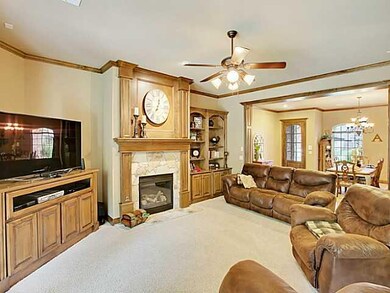 19808 Crest Ridge Dr, Edmond, OK 73012 - photo 5