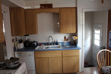 1227 S Cora St, Des Plaines, IL 60018 - photo 3