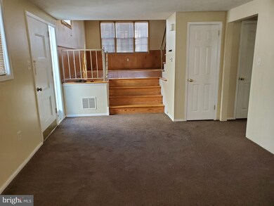 217 Columbia Ave, Reading, PA 19605 - photo 6