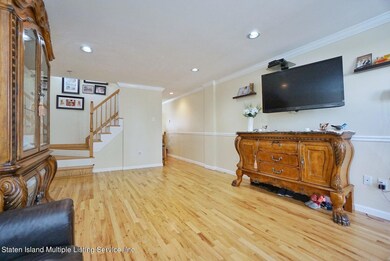 130 Alberta Ave, Staten Island, NY 10314 - photo 6