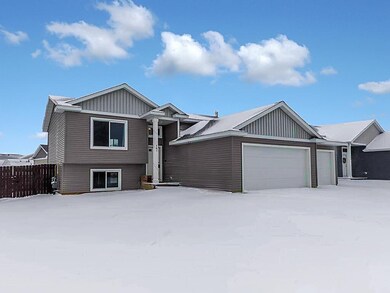 101 Southfork Pl SE