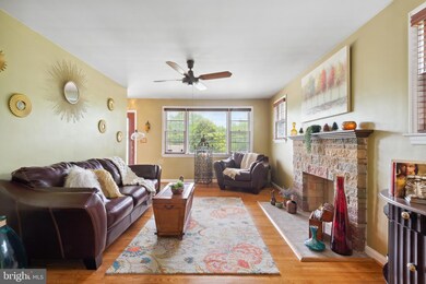 4618 Henderson Rd, Temple Hills, MD 20748 - photo 4