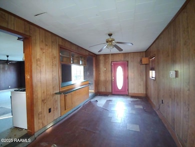 6 Living Room