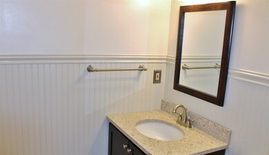 170 Hayes Ave, South Burlington, VT 05403 - photo 5