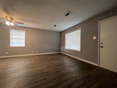 3910 Ward St, Houston, TX 77021 - photo 4