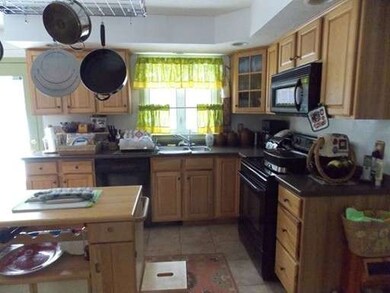 17 Kimball Rd, Amesbury, MA 01913 - photo 3